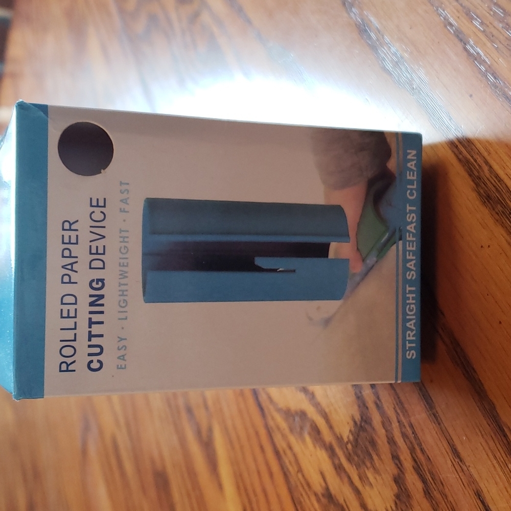 Little Elf Rolled Paper Cutting device